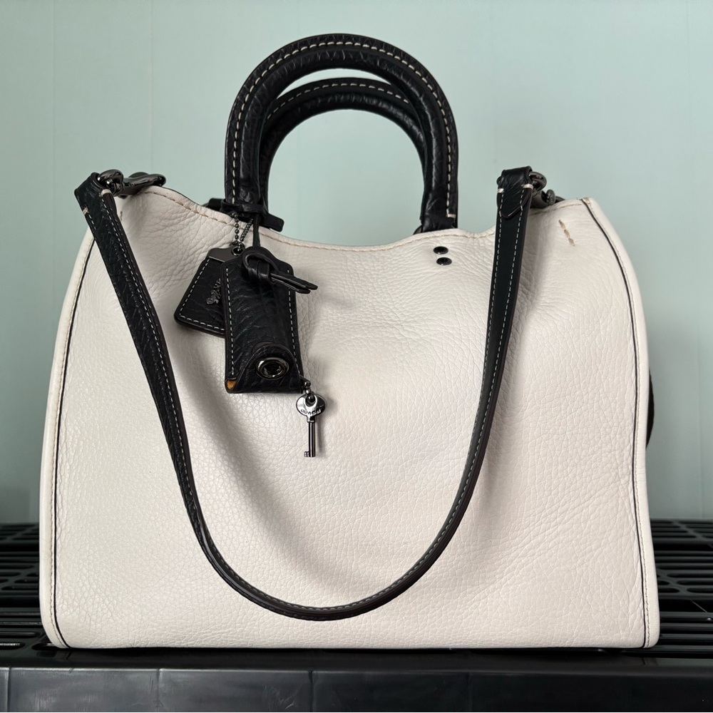 Coach 1941 Rogue 2016 First Generation w/ lock & key Genuine Glovetanned Leather
